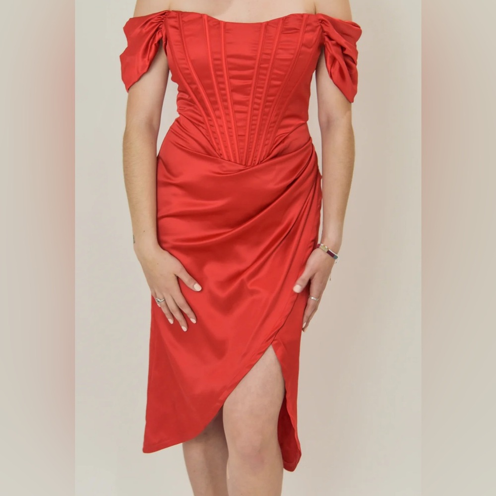 Sexy Red Dress, corset boning, strapless, off-shoulder draping.Size Large/XL